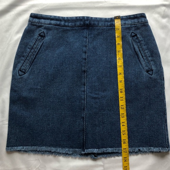 Current Elliott The Zip Fray Mini Denim Skirt - Picture 10 of 13